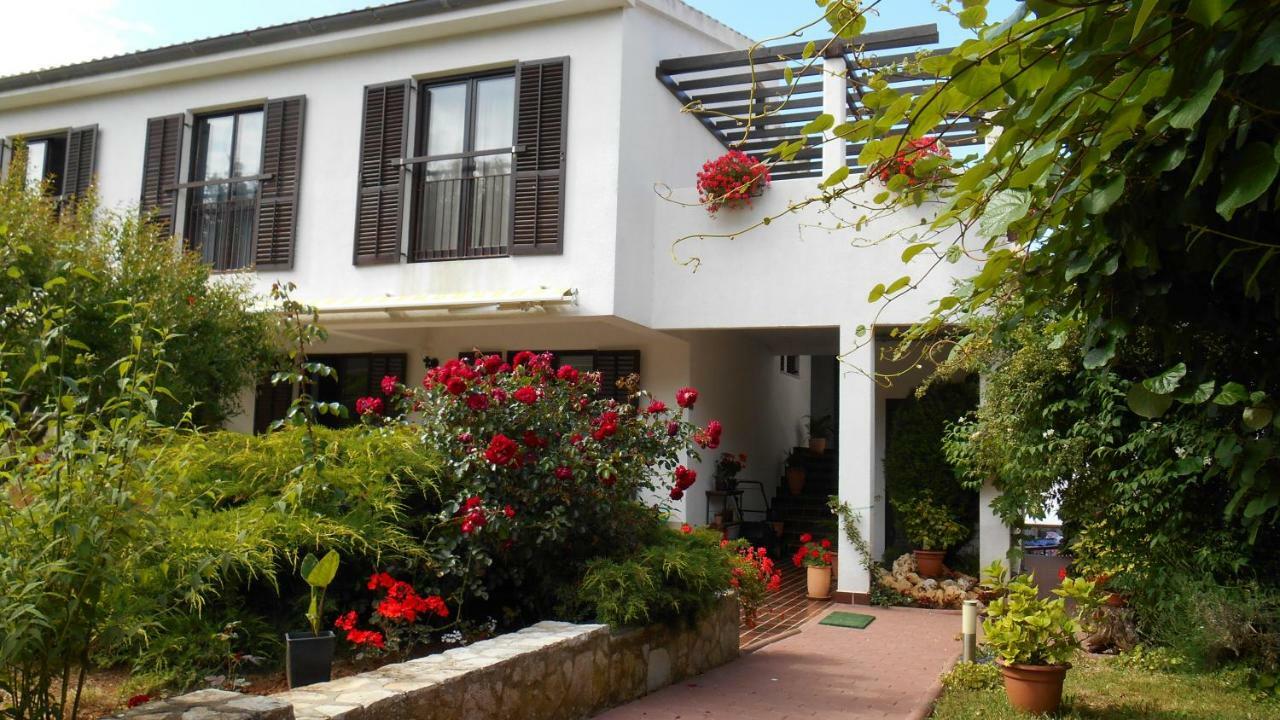 Zara Apartment Banjole Exterior foto